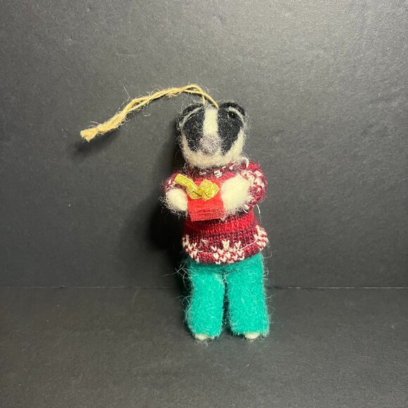 Vintage Handmade Felt Gift Bearer Badger Holiday Christmas Tree Ornament 6.25" - Picture 1 of 6